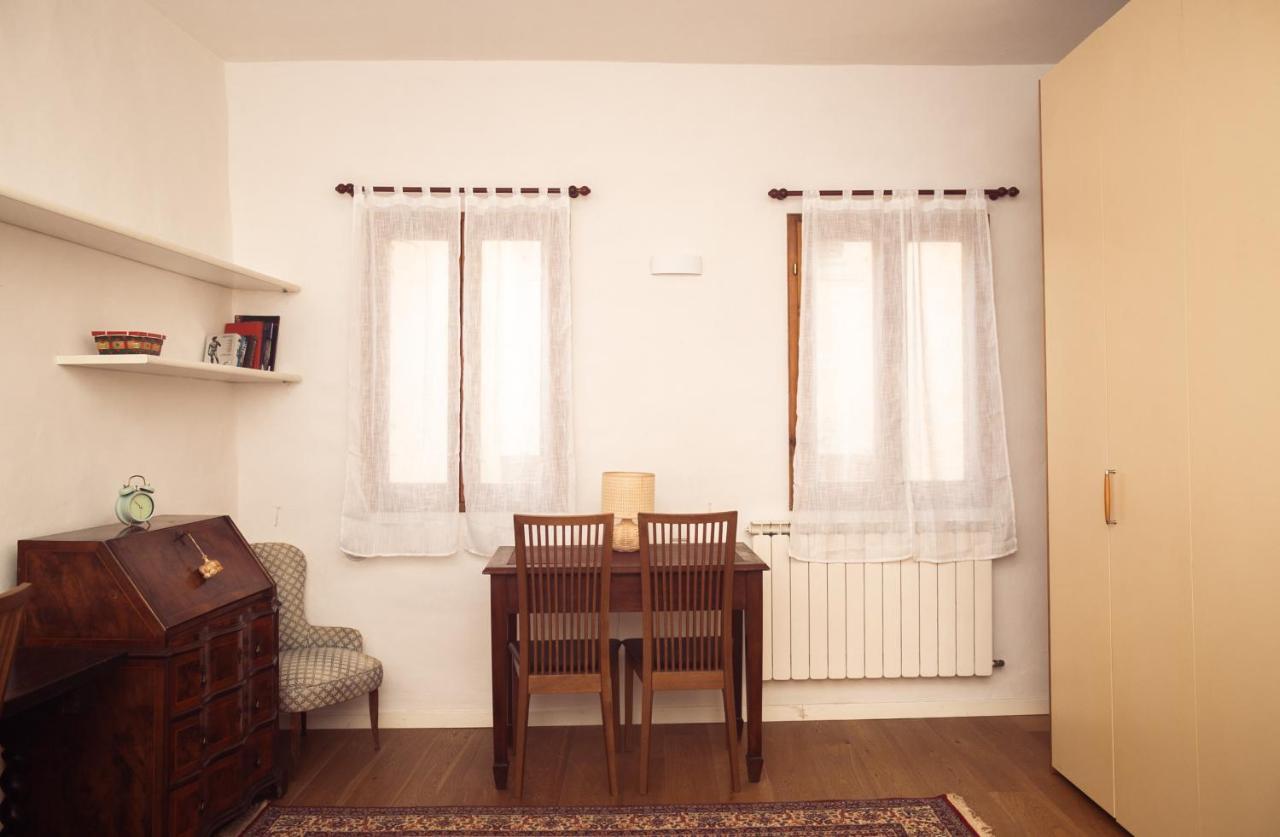 Vintage Apartments In The Heart Of Florence Exterior photo